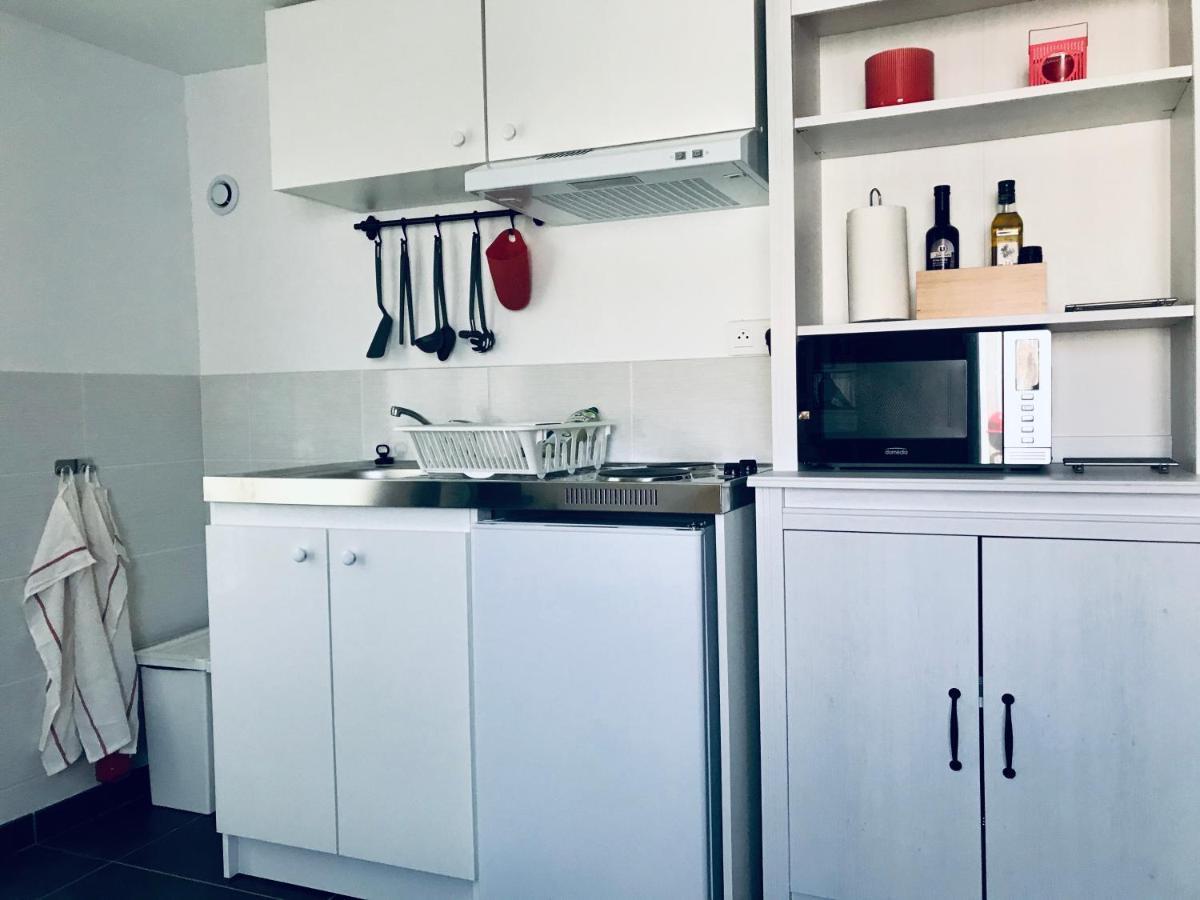 Guesthouse La Costiere - Logements Independants - Espace Piscine Jacuzzi ลูเนล ภายนอก รูปภาพ