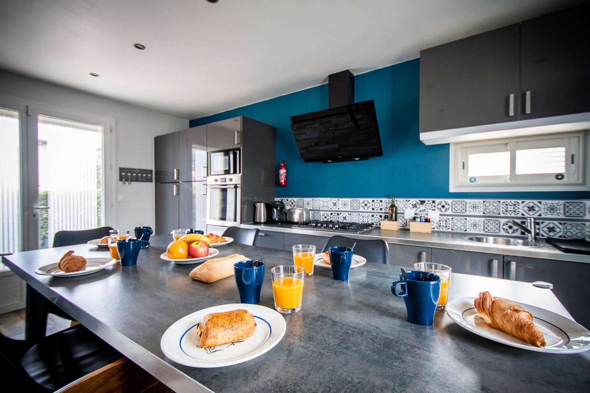 Guesthouse La Costiere - Logements Independants - Espace Piscine Jacuzzi ลูเนล ภายนอก รูปภาพ