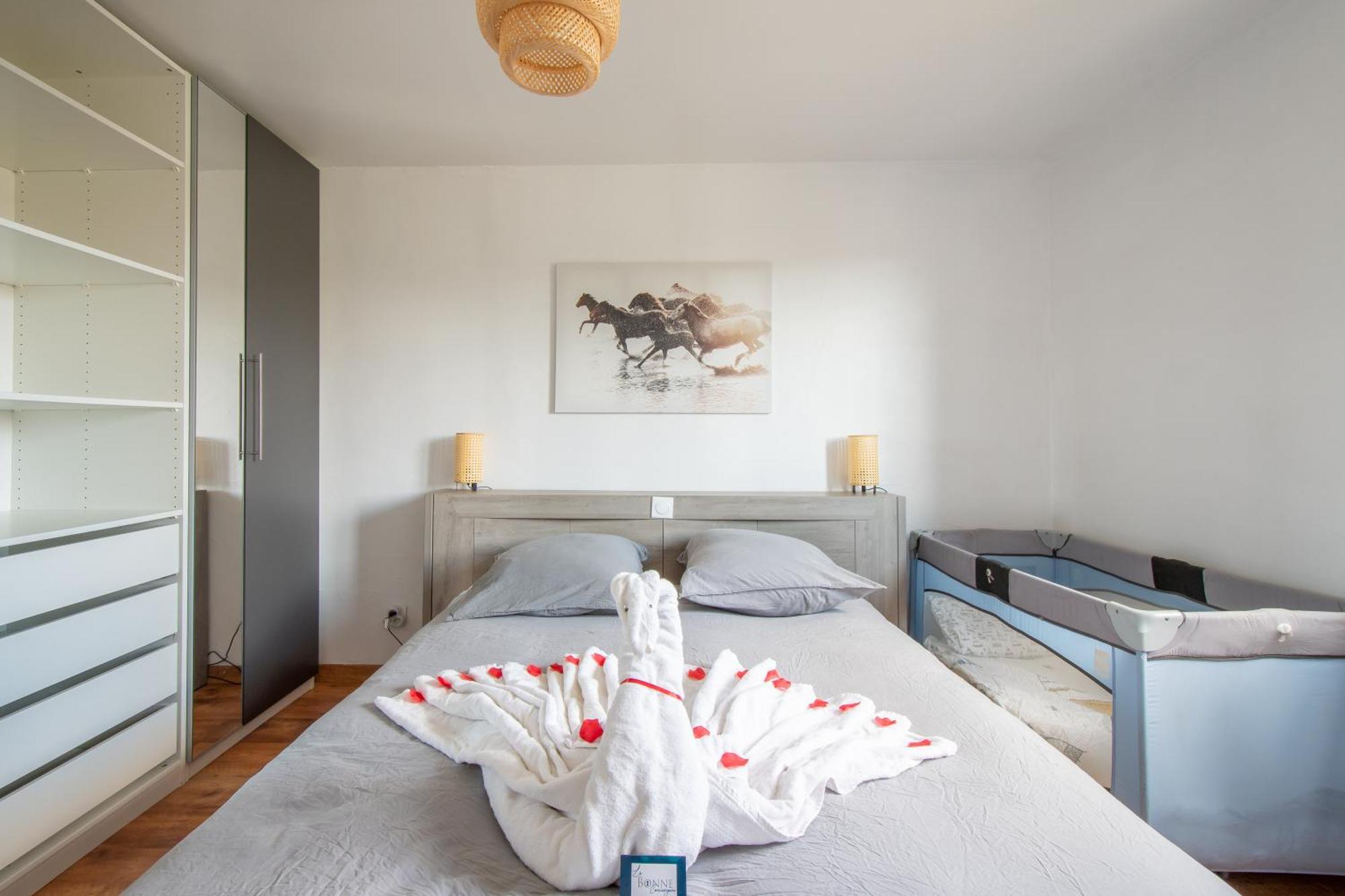 Guesthouse La Costiere - Logements Independants - Espace Piscine Jacuzzi ลูเนล ภายนอก รูปภาพ