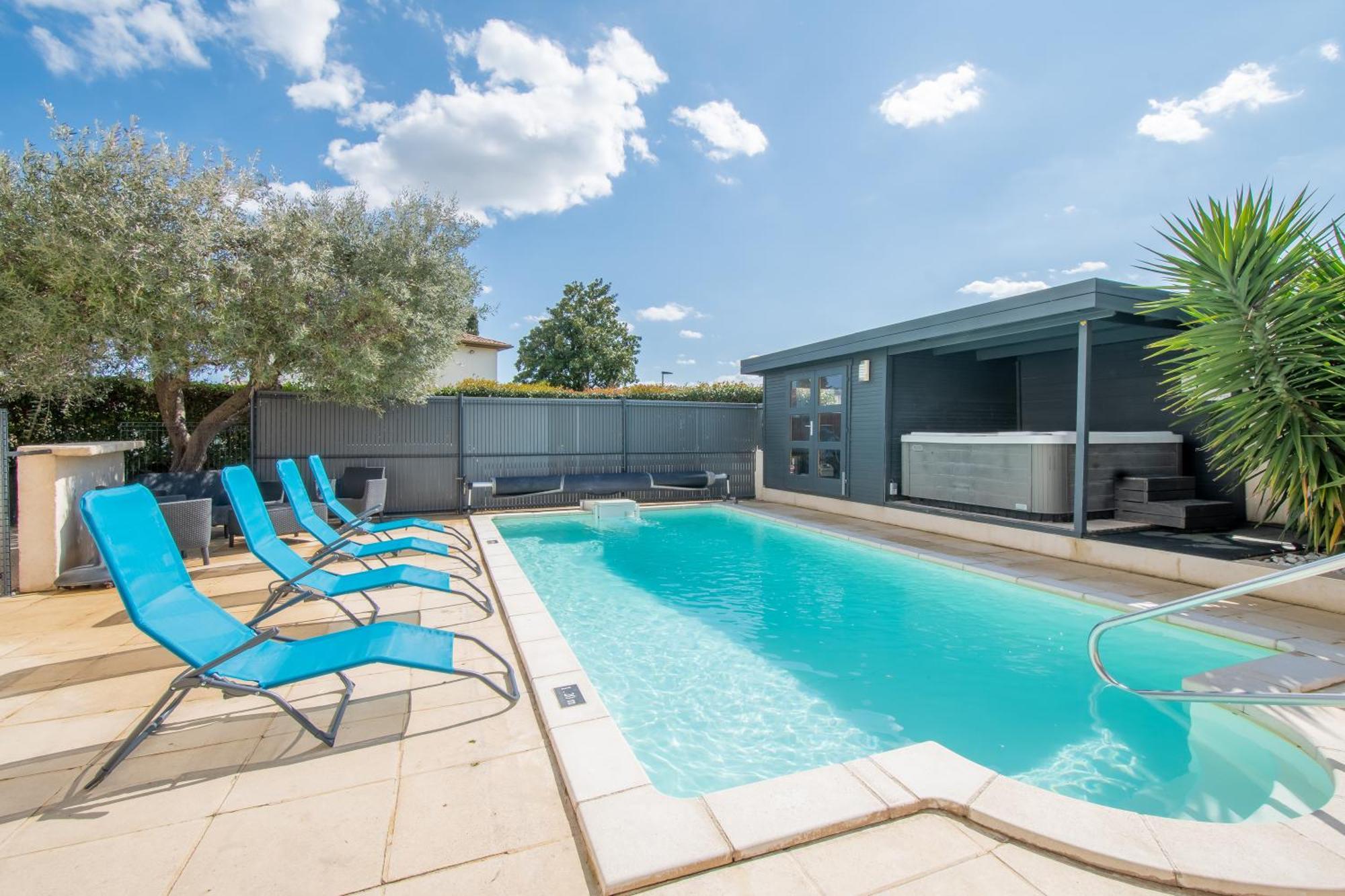 Guesthouse La Costiere - Logements Independants - Espace Piscine Jacuzzi ลูเนล ภายนอก รูปภาพ