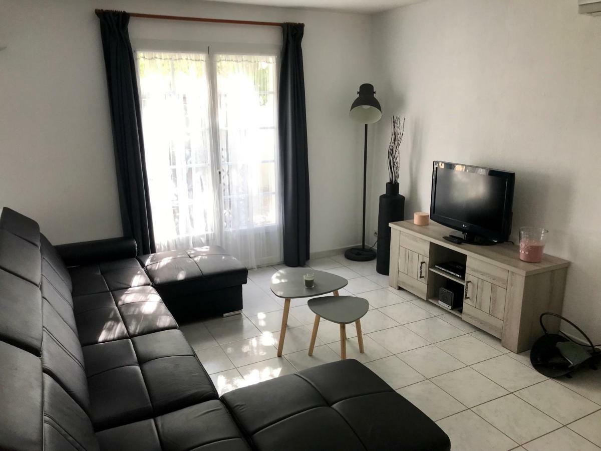 Guesthouse La Costiere - Logements Independants - Espace Piscine Jacuzzi ลูเนล ภายนอก รูปภาพ
