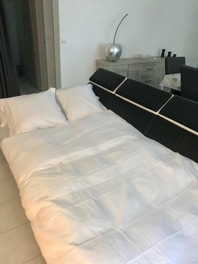 Guesthouse La Costiere - Logements Independants - Espace Piscine Jacuzzi ลูเนล ภายนอก รูปภาพ